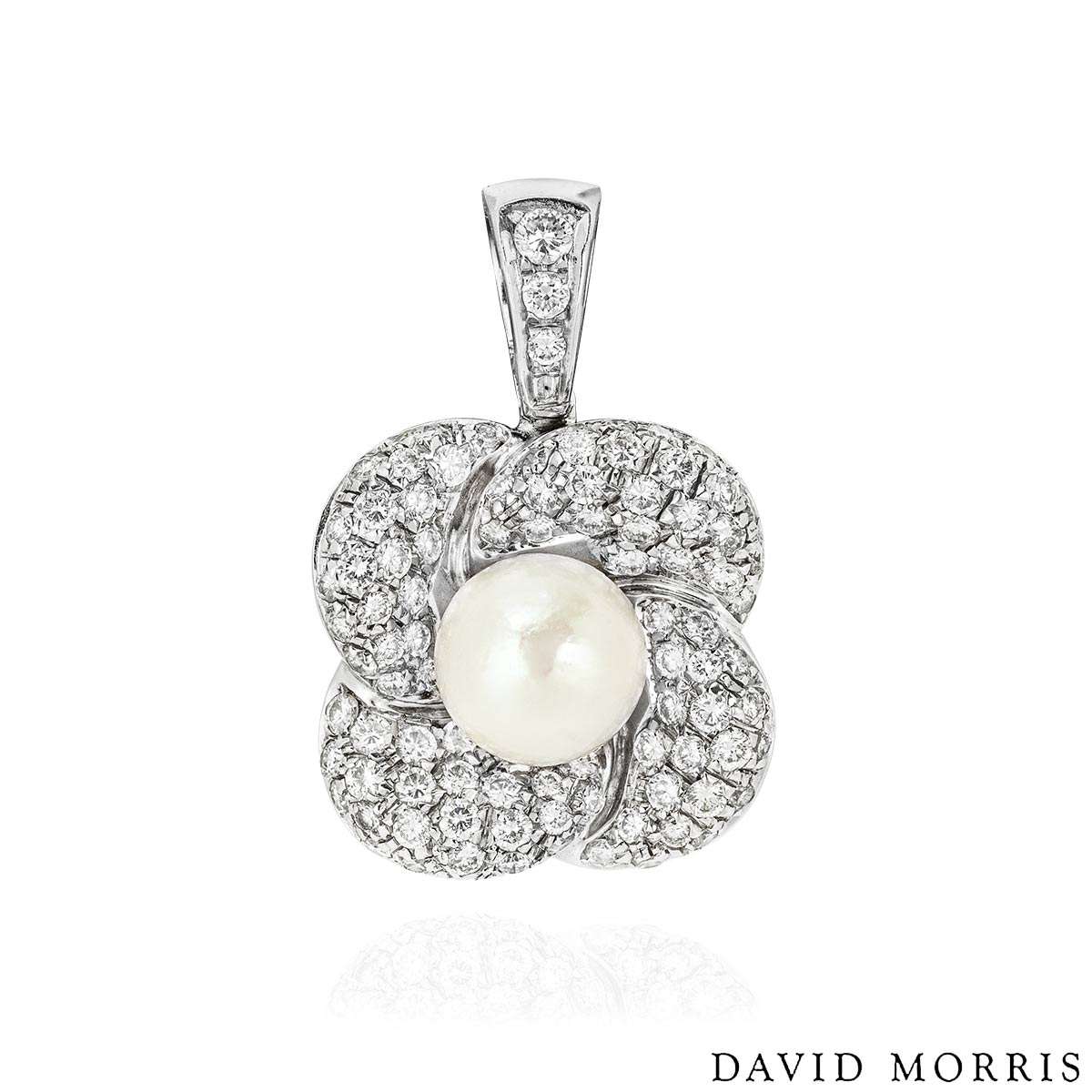 David Morris White Gold Diamond & Pearl Flower Pendant 1.54ct TDW David Morris White Gold Diamond & Pearl Flower Pendant 1.54ct TDW
